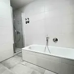 Lap101 - Grosse Moderne Monteurwohnung Uebergangswohnung * Lappersdorf