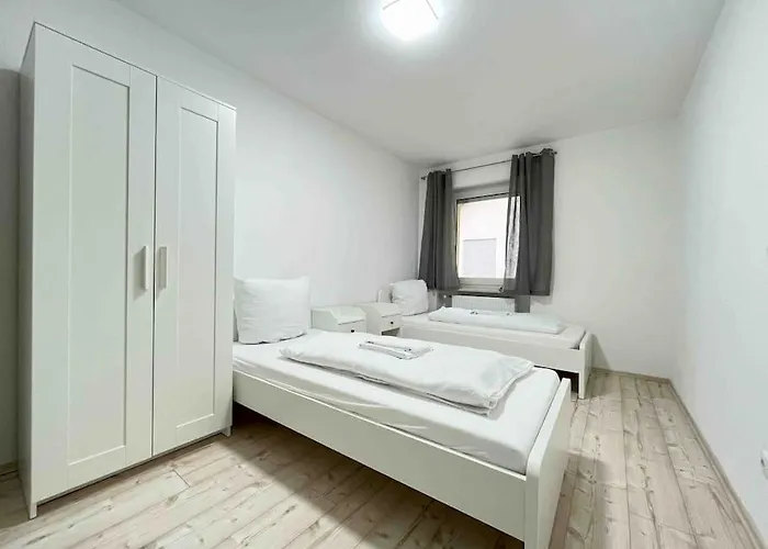 Lap101 - Grosse Moderne Monteurwohnung Uebergangswohnung Lappersdorf (Regensburg)