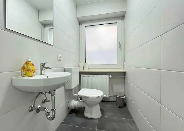 Lejlighed Lap101 - Grosse Moderne Monteurwohnung Uebergangswohnung